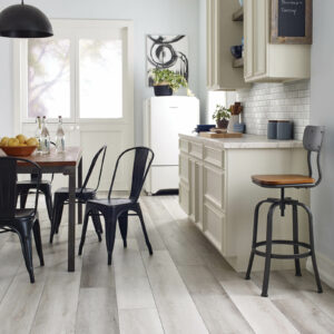 Dining room flooring | Bodamer Brothers Flooring